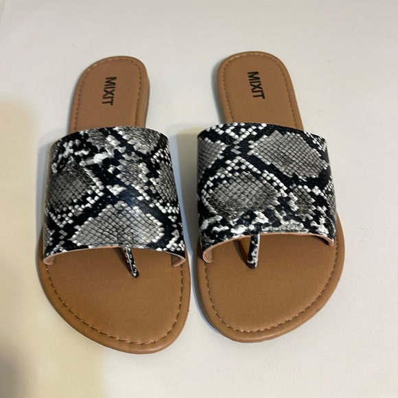 Mixit Shoes - Brand new Mixit sandal.